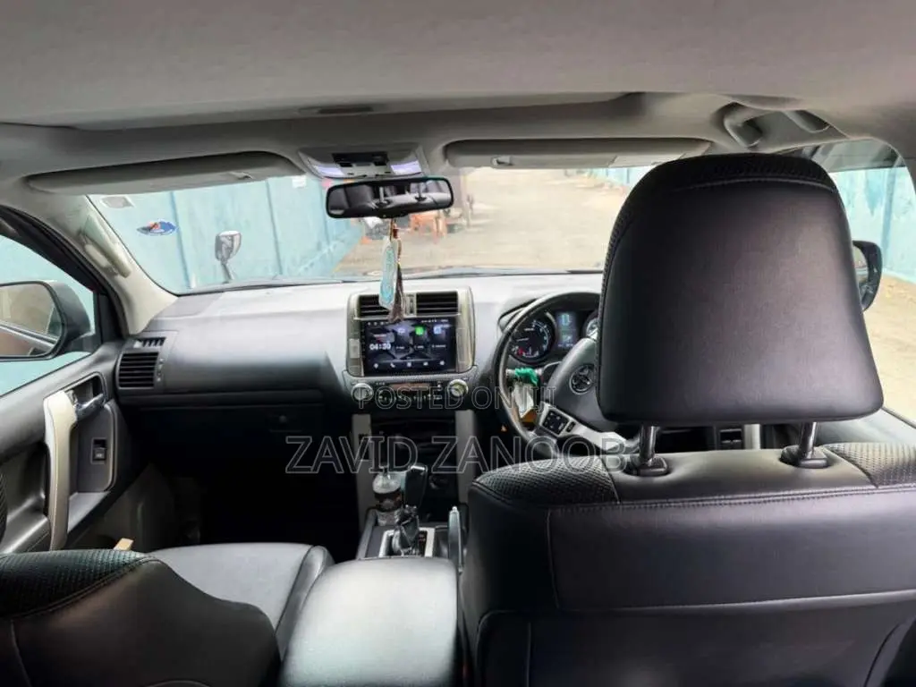 Toyota Prado 2010 SUV (Used)