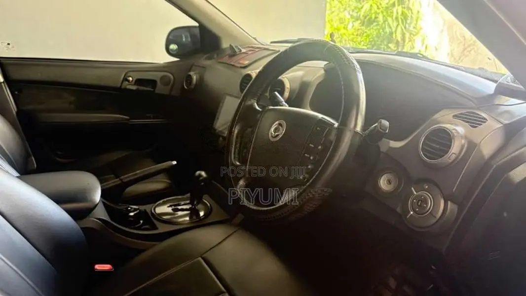 Micro Actyon 2011 SUV (Used)