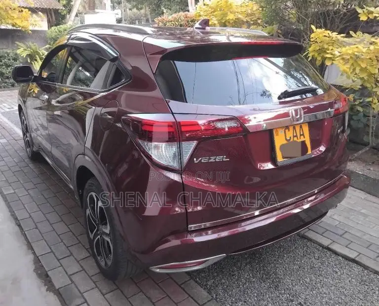 Honda Vezel 2014 SUV (Used)