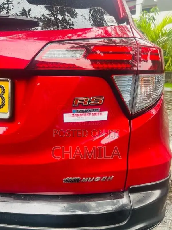 Honda Vezel Rs 2017 SUV (Used)