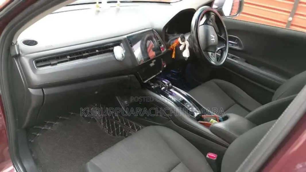 Honda Vezel 2014 SUV (Used)