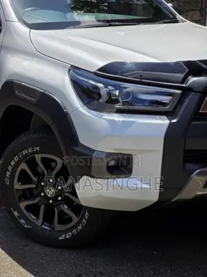 Toyota Hilux 2025 Pickup (Used)