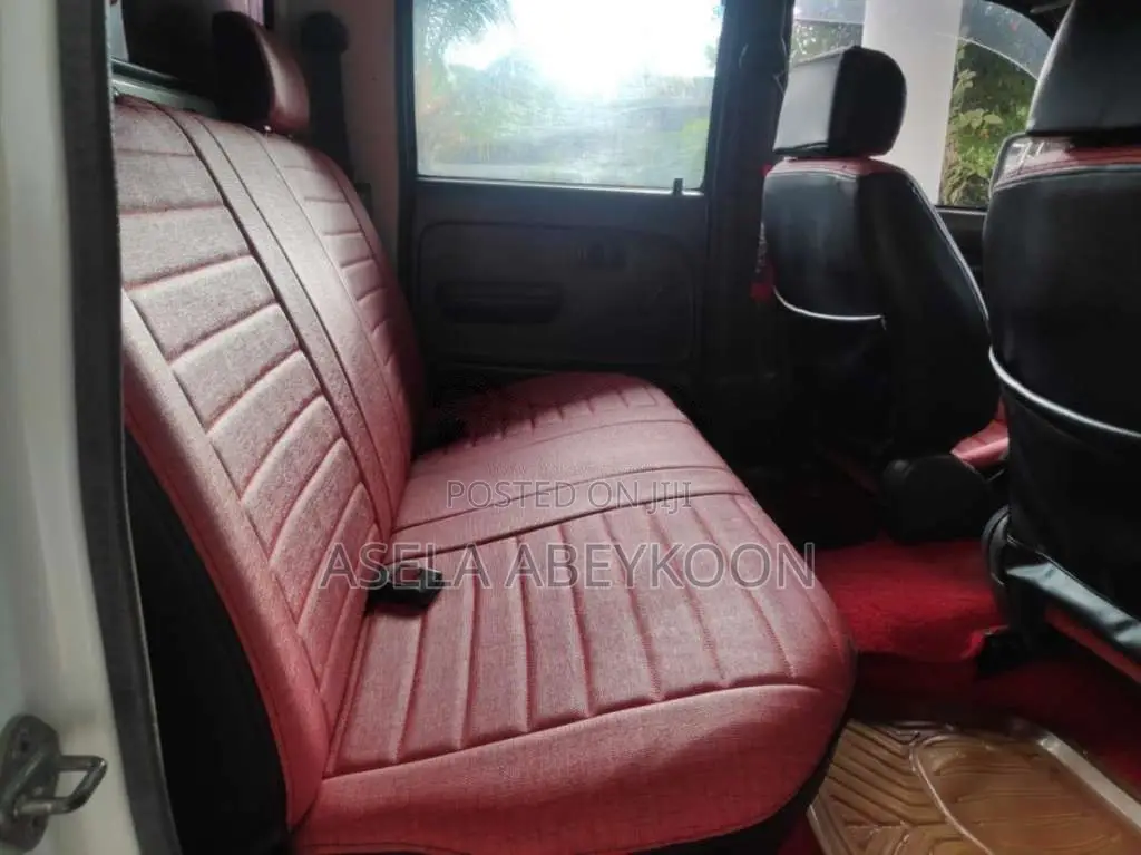 Toyota Hilux LN166 2002 Pickup (Used)