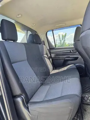 Toyota Hilux 2017 Pickup (Used)