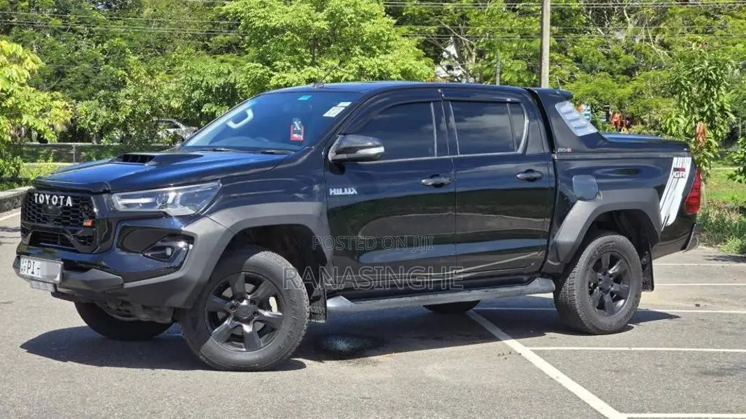 Toyota Hilux 2017 Pickup (Used)