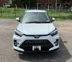 Toyota Raize 2025 SUV (Used)