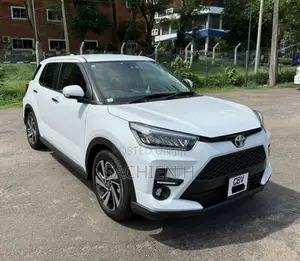Toyota Raize 2025 SUV (Used)