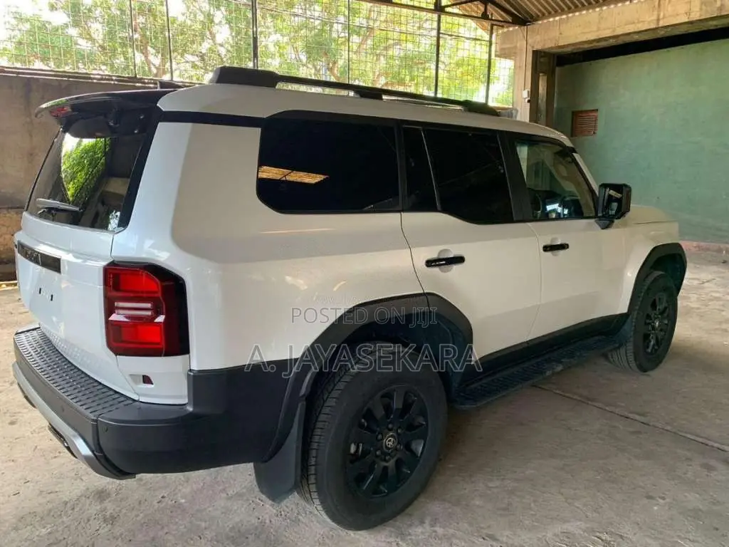 Toyota Land Cruiser Prado 250 2024 SUV (Used)