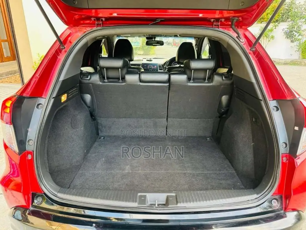 Honda Vezel 2018 SUV (Used)