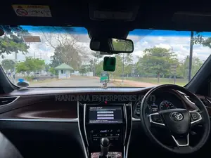 Toyota Harrier 2014 SUV (Used)