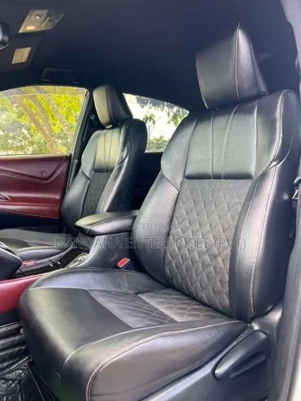Toyota Harrier 2014 SUV (Used)