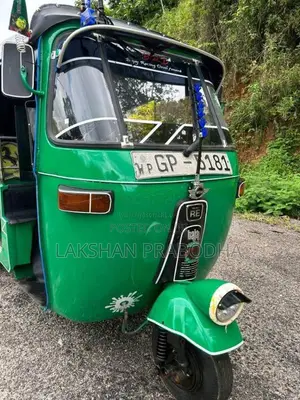 Bajaj 2 Stroke 2002 Three Wheel (Used)