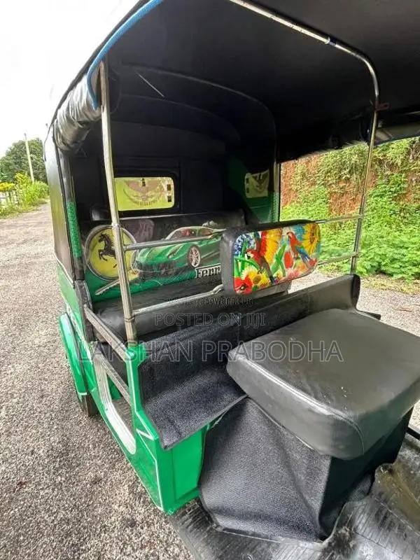 Bajaj 2 Stroke 2002 Three Wheel (Used)