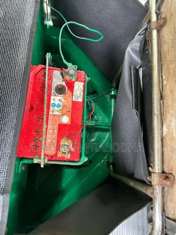 Bajaj 2 Stroke 2002 Three Wheel (Used)