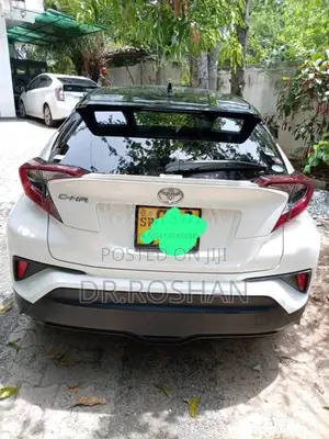 Toyota CHR 2018 SUV (Used)