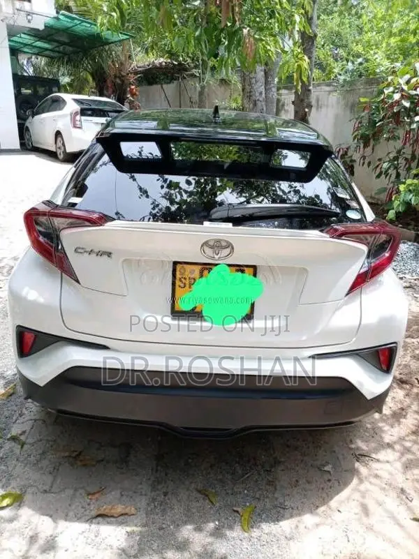 Toyota CHR 2018 SUV (Used)