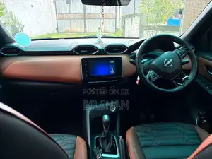 Nissan Magnite Techna Plus CVT 2025 SUV (Used)