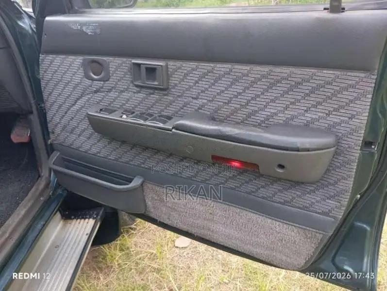 Toyota Hilux 109 1994 Pickup (Used)