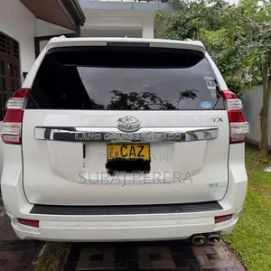 Toyota Prado 2017 SUV (Used)