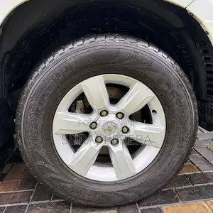Toyota Prado 2017 SUV (Used)