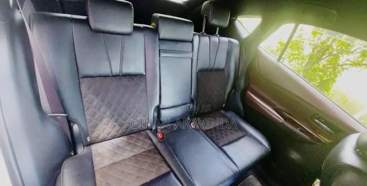 Toyota Harrier 2015 SUV (Used)