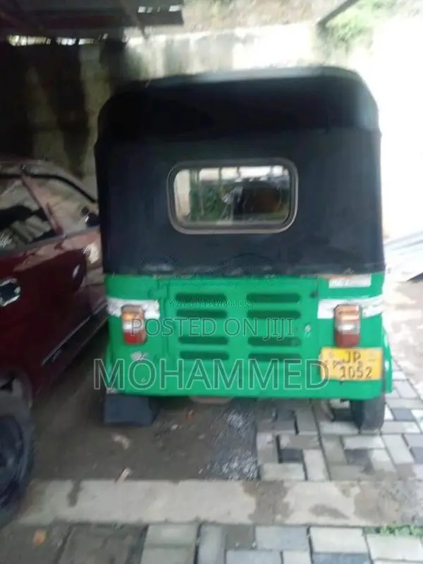 Bajaj 2 stroke 2004 Three Wheel (Used)
