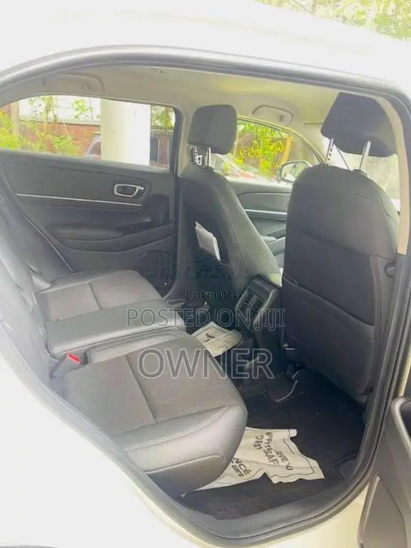 Honda Vezel 2023 SUV (Used)
