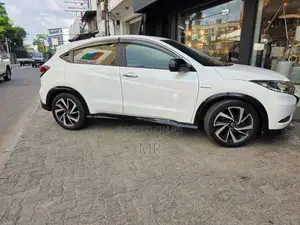 Honda Vezel Rs 2016 SUV (Used)