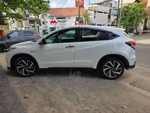 Honda Vezel Rs 2016 SUV (Used)
