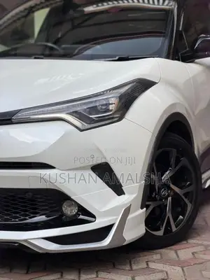 Toyota CHR 2018 SUV (Used)