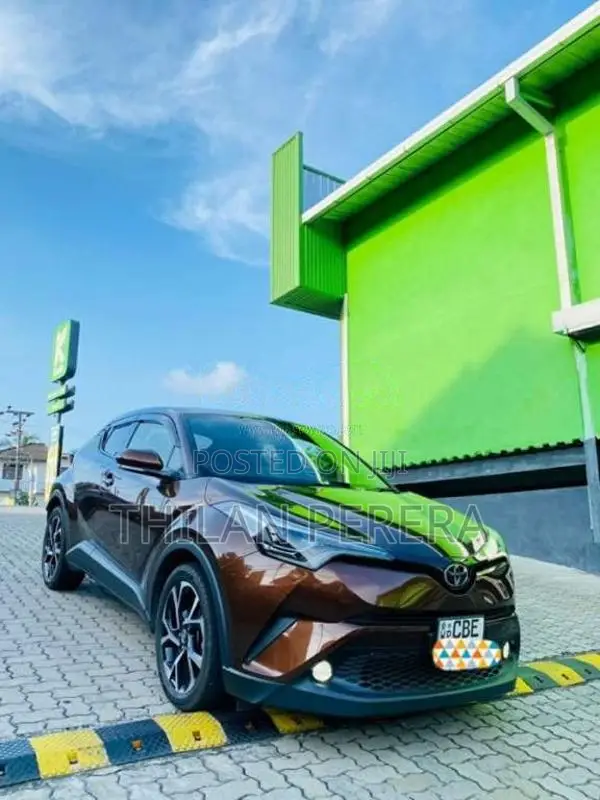 Toyota CHR 2017 SUV (Used)