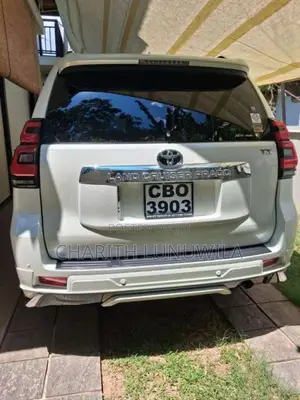 Toyota Land Cruiser 2023 SUV (Used)