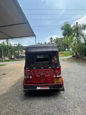 Bajaj Re 2010 Three Wheel (Used)