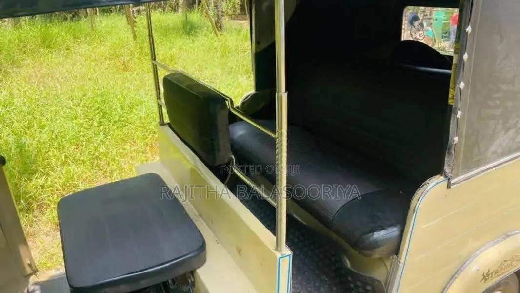 Bajaj 2 stroke 2001 Three Wheel (Used)