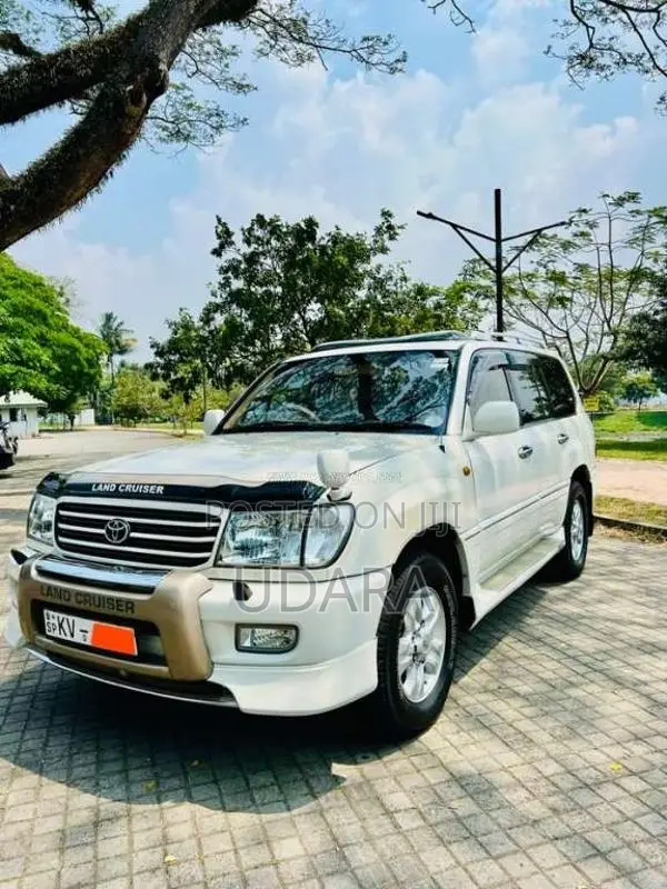 Toyota Land Cruiser 1999 SUV (Used)