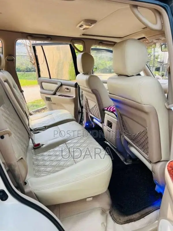 Toyota Land Cruiser 1999 SUV (Used)