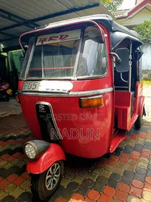 Bajaj RE 1999 Three Wheel (Used)