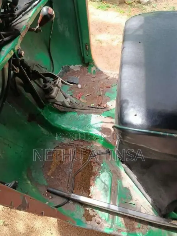 Bajaj 2 Stroke 1998 Three Wheel (Used)