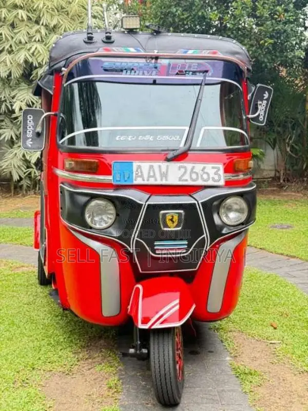 Bajaj 4 Stroke 2015 Three Wheel (Used)