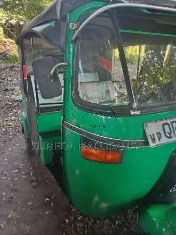 Bajaj 4 Stroke 2008 Three Wheel (Used)