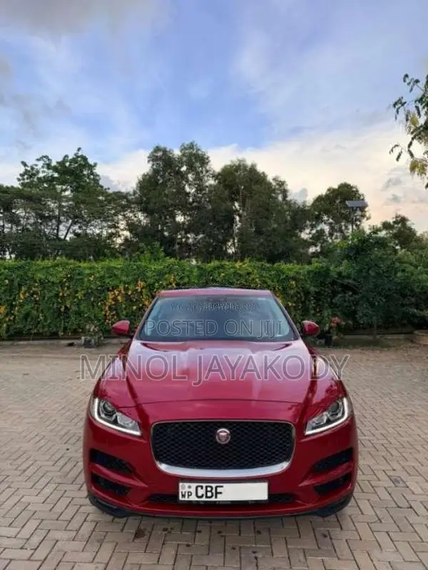 Jaguar F-Pace 2018 SUV (Used)
