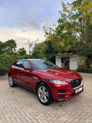 Jaguar F-Pace 2018 SUV (Used)