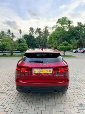 Jaguar F-Pace 2018 SUV (Used)