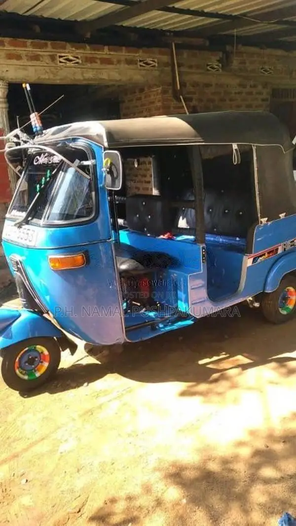 Bajaj 2 Stroke 2006 Three Wheel (Used)