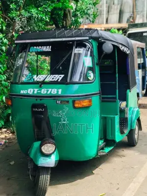 Bajaj 4 stroke 2009 Three Wheel (Used)