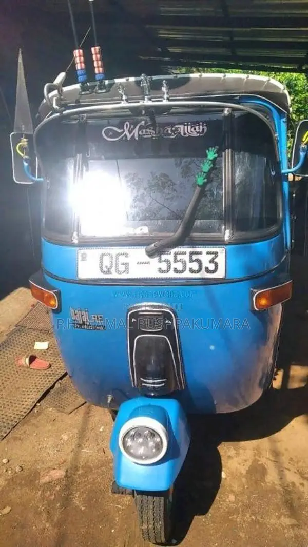 Bajaj 2 Stroke 2006 Three Wheel (Used)