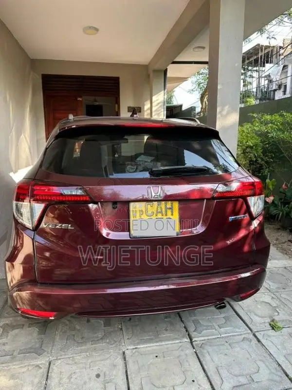 Honda Vezel 2015 SUV (Used)