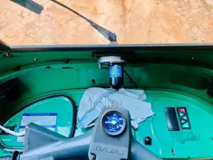 Bajaj 4 stroke 2009 Three Wheel (Used)