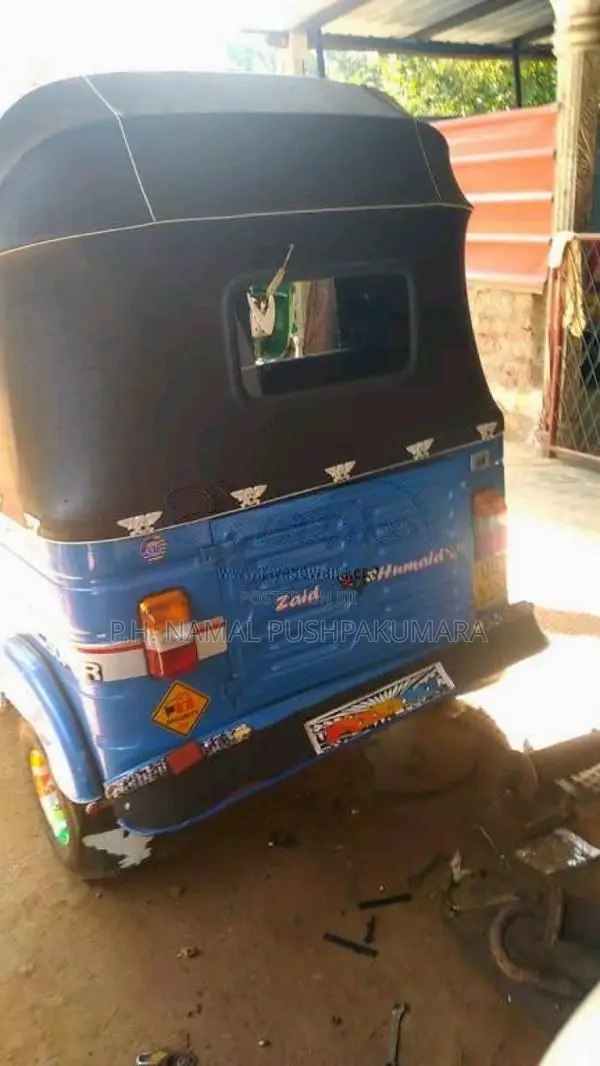 Bajaj 2 Stroke 2006 Three Wheel (Used)