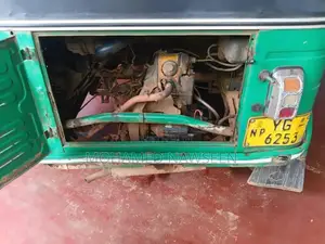 Bajaj 4 stroke 2010 Three Wheel (Used)
